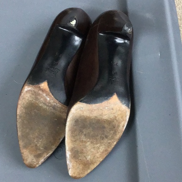 YSL Brown leather heel. Size 7 1/2. Fair condition - Picture 5 of 8